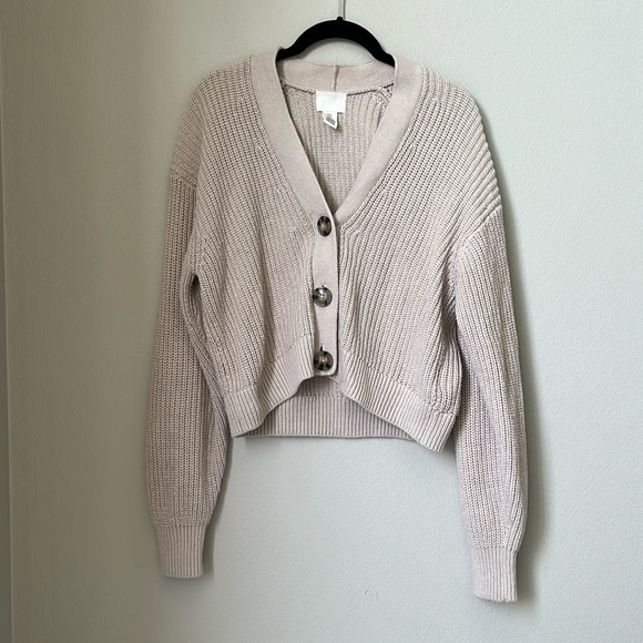 H&M Cardigan with Buttons - Picture 3 of 13